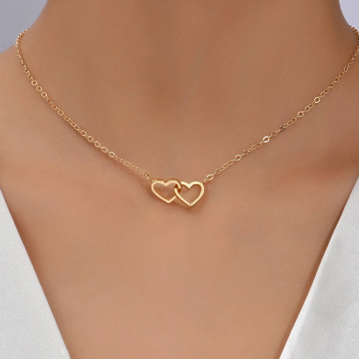How to Match Your Jewellery to Your Neckline